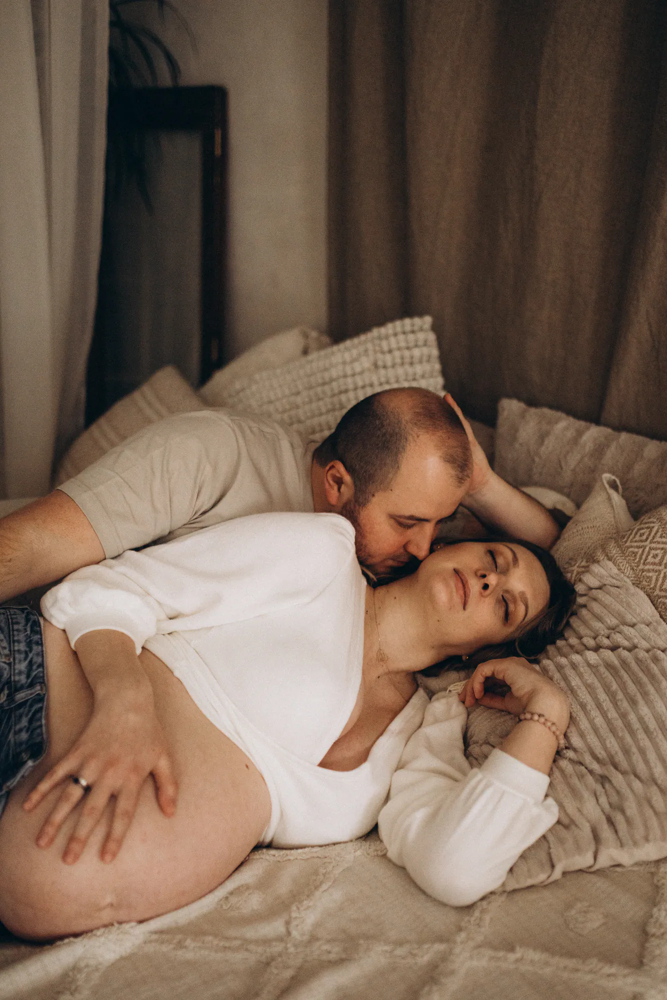 Kinga i Mateusz - sesja ciążowa w studio, kadr 1