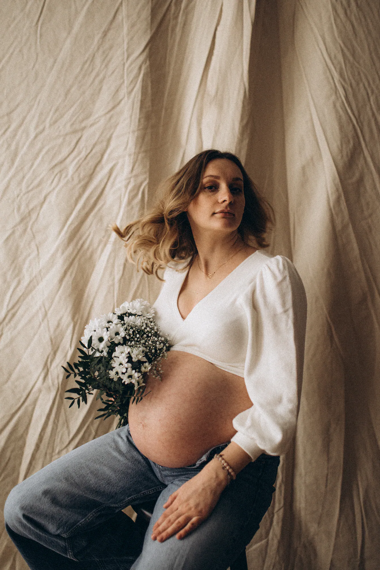 Kinga i Mateusz - sesja ciążowa w studio, kadr 13